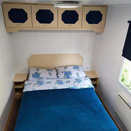 Dla Rodzin Z Dziecmi Domkicetniewopl Lodge *